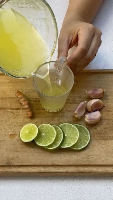 Receita Caseira Anti-Enxaqueca com Limão e Gengibre (Pronta em 2 Minutos)